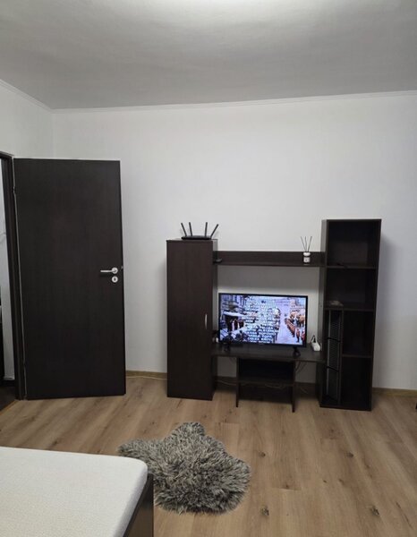 MegaMall, Cimitirul Armenesc