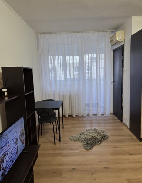 MegaMall, Cimitirul Armenesc